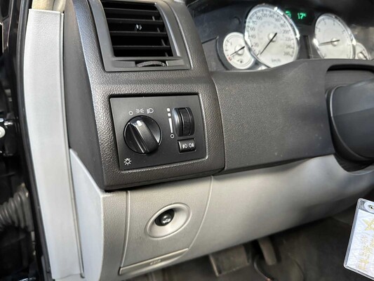 Chrysler 300C HEMI 5.7 V8 340hp 2005 -Youngtimer-