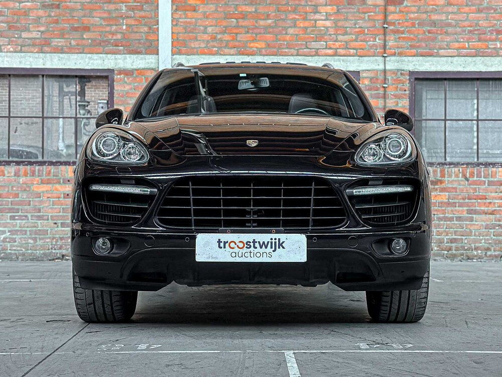 Porsche Cayenne Turbo 4.8 V8 493hp 2010