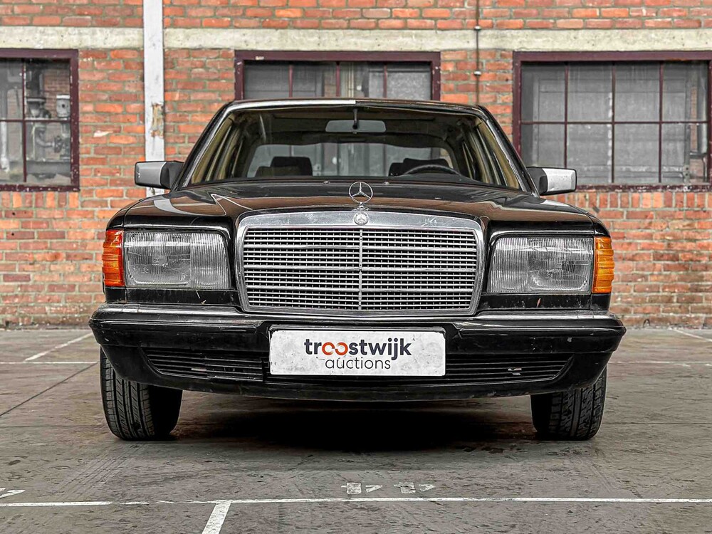 Mercedes-Benz 280 SEL