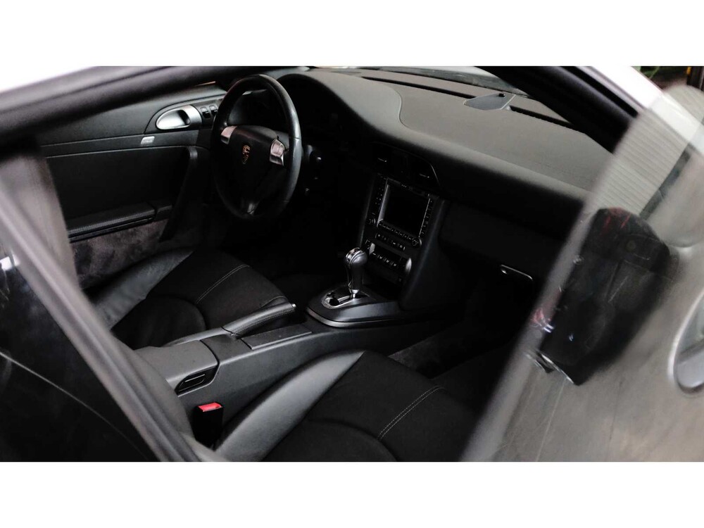 Porsche 911 Carrera Coupe 3.6 997 325pk 2004 Youngtimer