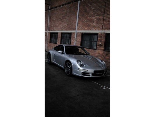 Porsche 911 Carrera Coupe 3.6 997 325pk 2004 Youngtimer
