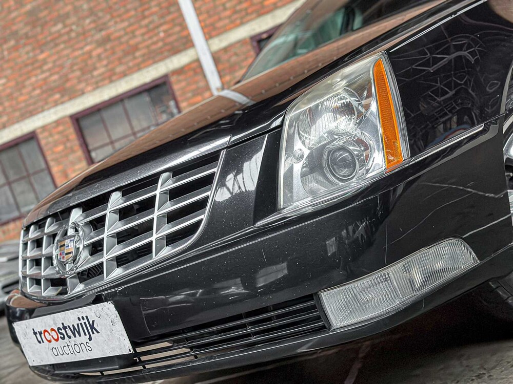 Cadillac Six Door Limousine Superior 6-Deurs Rouwauto 2010