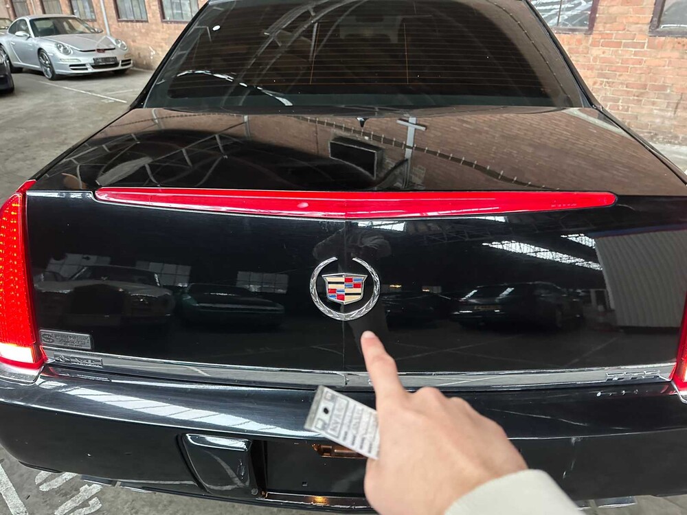 Cadillac Six Door Limousine Superior 6-Deurs Rouwauto 2010
