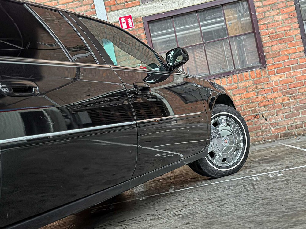 Cadillac Six Door Limousine Superior 6-Deurs Rouwauto 2010
