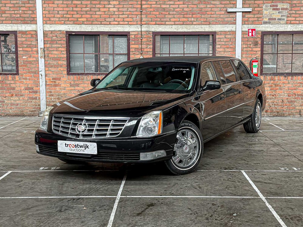 Cadillac Six Door Limousine Superior 6-Deurs Rouwauto 2010