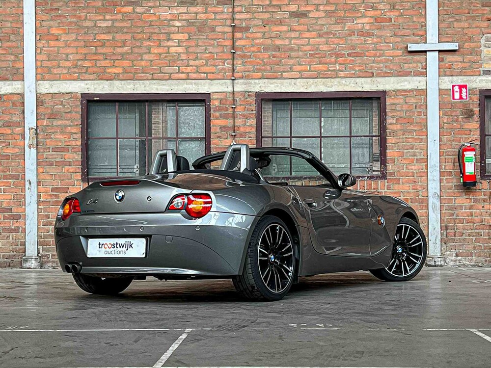 BMW Z4 Roadster 3.0i S 231pk 2004 (Hardtop + Softtop), 36-NV-HZ Youngtimer