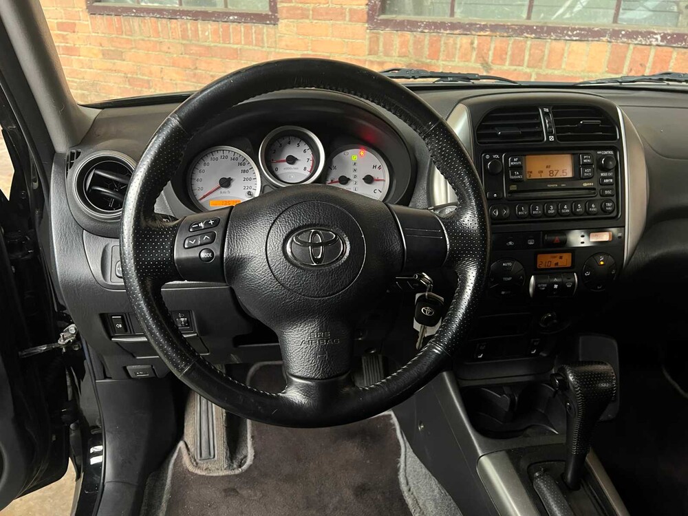Toyota RAV4 2.0-16V VVT-i Sol (Automatic) 150hp 2004, 76-HFB-9 Youngtimer