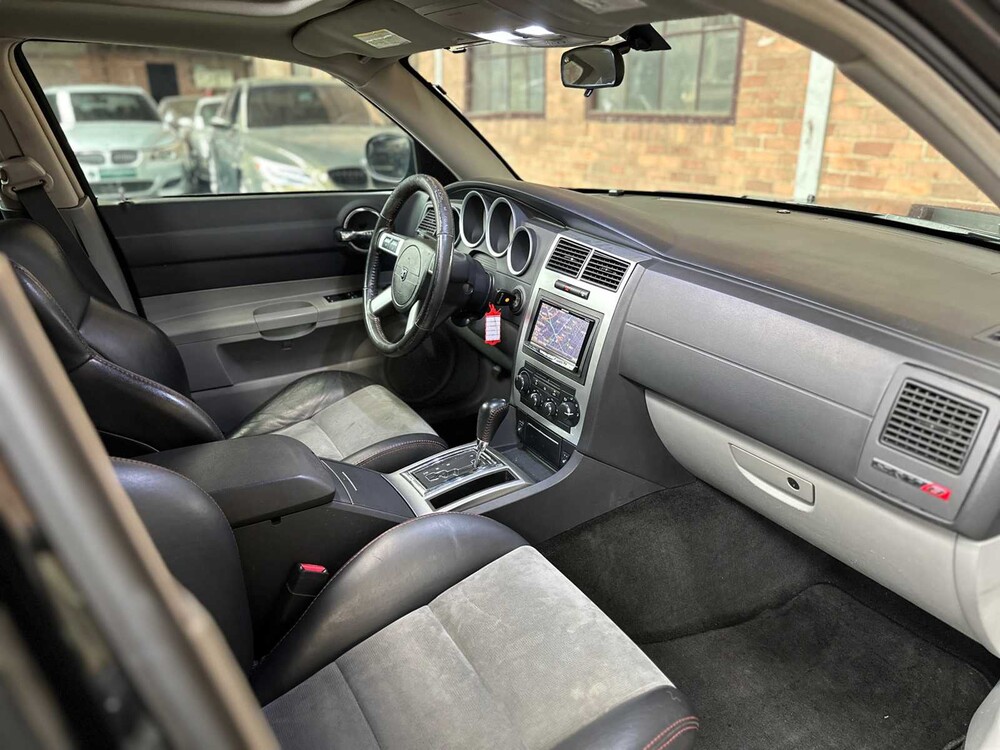 Dodge Charger SRT8 6.1 V8 425PS 2007 Youngtimer