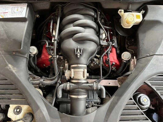 Maserati Quattroporte Sport GT 400pk 2006 Youngtimer