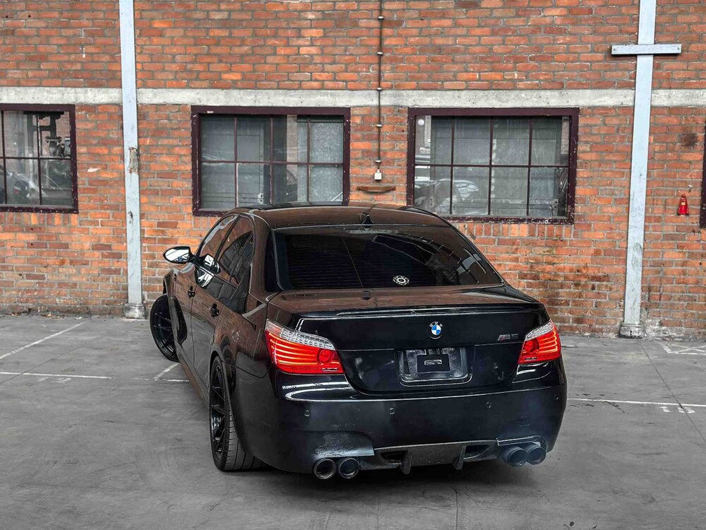 BMW M5 5.0 V10 E60 500pk 2008 5-serie Yountimer