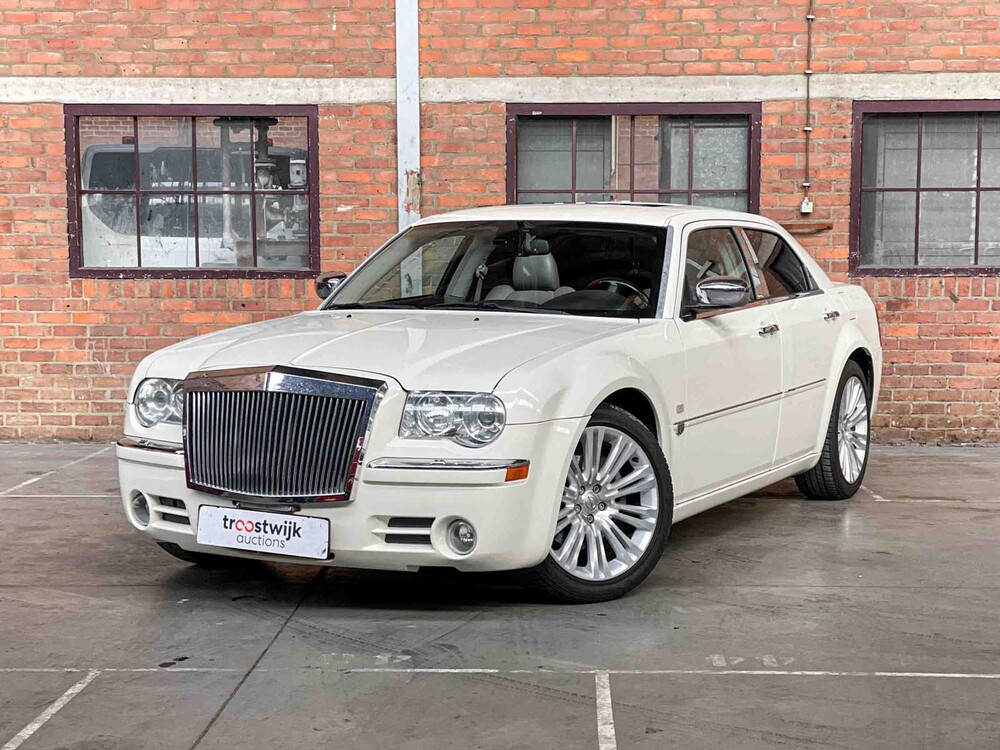 Chrysler 300C HEMI 5.7 V8 340hp 2006 Youngtimer