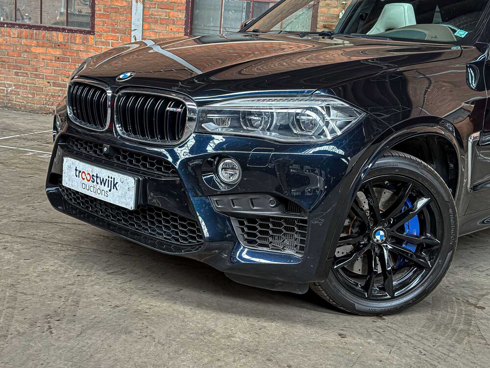 BMW X5M 4.4 V8 M-Sport F85 576pk 2015