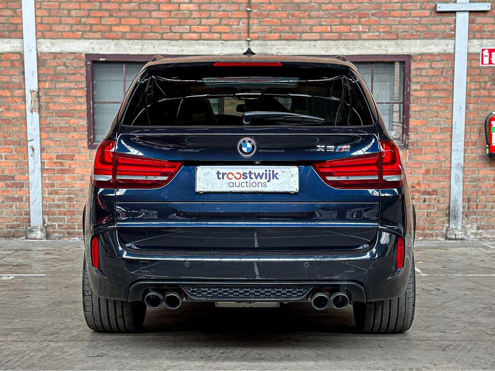 BMW X5M 4.4 V8 M-Sport F85 576pk 2015