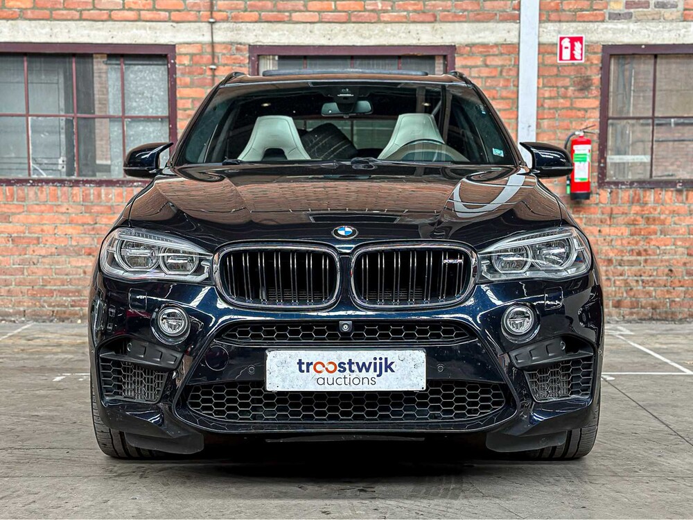 BMW X5M 4.4 V8 M-Sport F85 576pk 2015