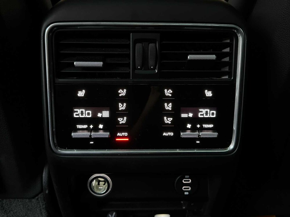Porsche Cayenne Coupe Turbo S E-Hybrid 4.0 V8 -TECHART CARBON- 680pk 2020 (Origineel-NL), J-707-RT