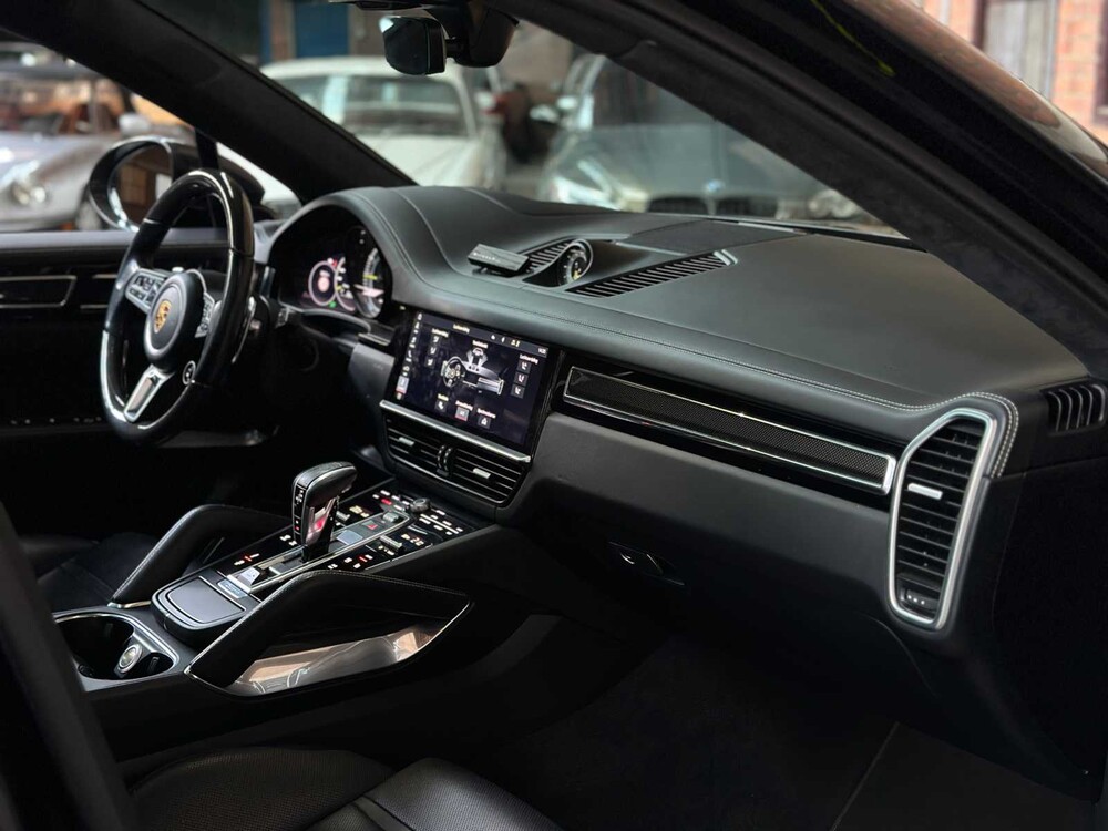 Porsche Cayenne Coupe Turbo S E-Hybrid 4.0 V8 -TECHART CARBON- 680pk 2020 (Origineel-NL), J-707-RT