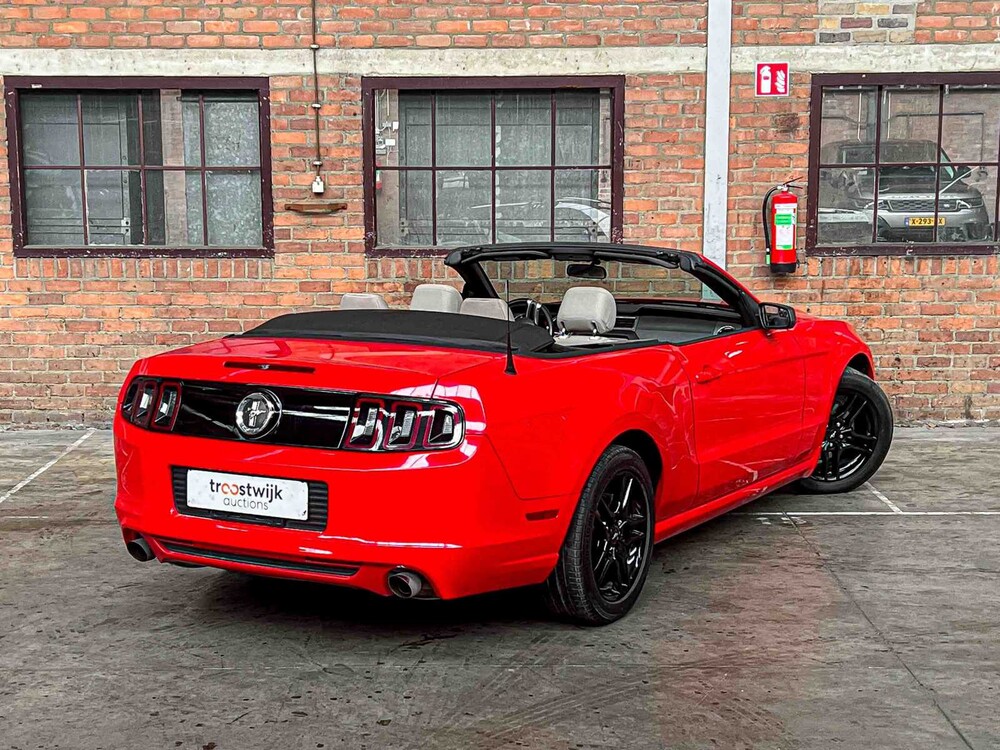 Ford Mustang 3.7 V6 310pk 2014