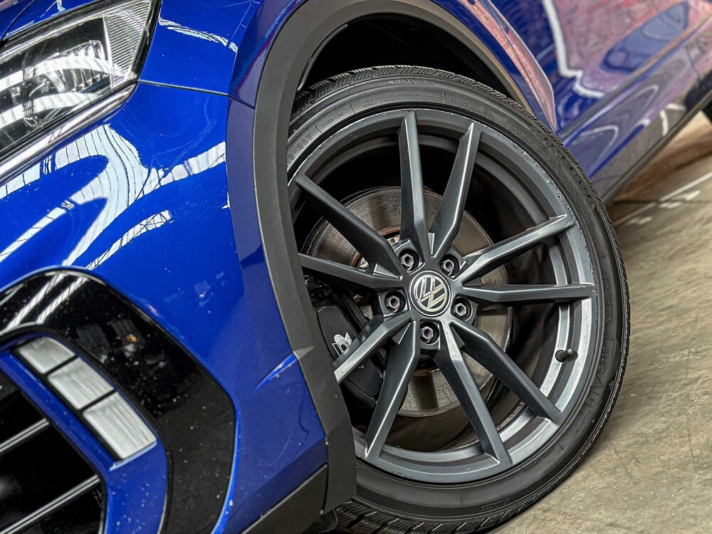 Volkswagen T-Roc R 2.0 TSI 4Motion -AKRAPOVIC- 300PS 2020