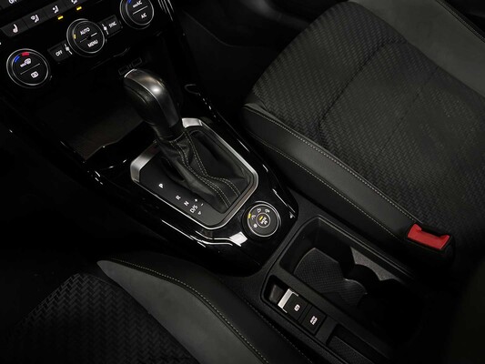 Volkswagen T-Roc R 2.0 TSI 4Motion -AKRAPOVIC- 300pk 2020