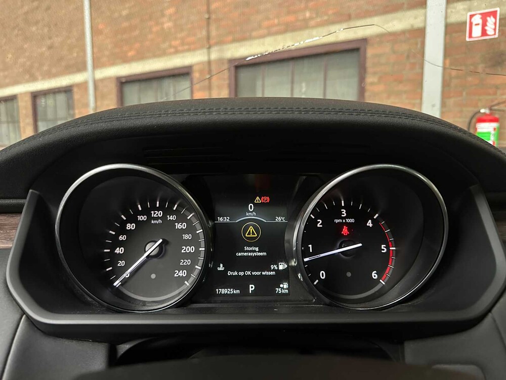 Land Rover Discovery 3.0 Td6 First Edition 7p. 258hp 2017, NT-499-K