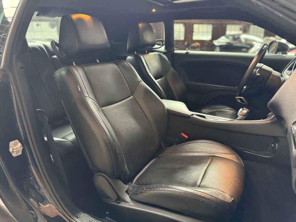 Dodge Challenger SXT PLUS 3.6 V6 305PS 2015