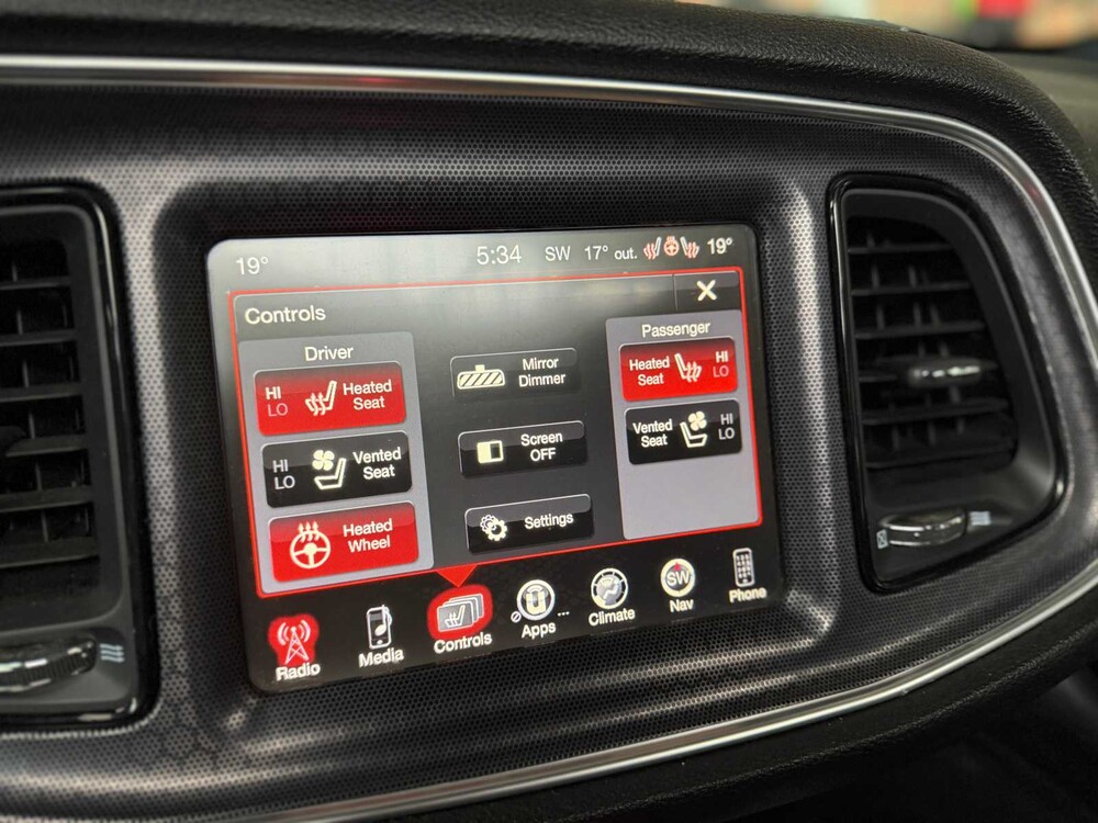 Dodge Challenger SXT PLUS 3.6 V6 305PS 2015