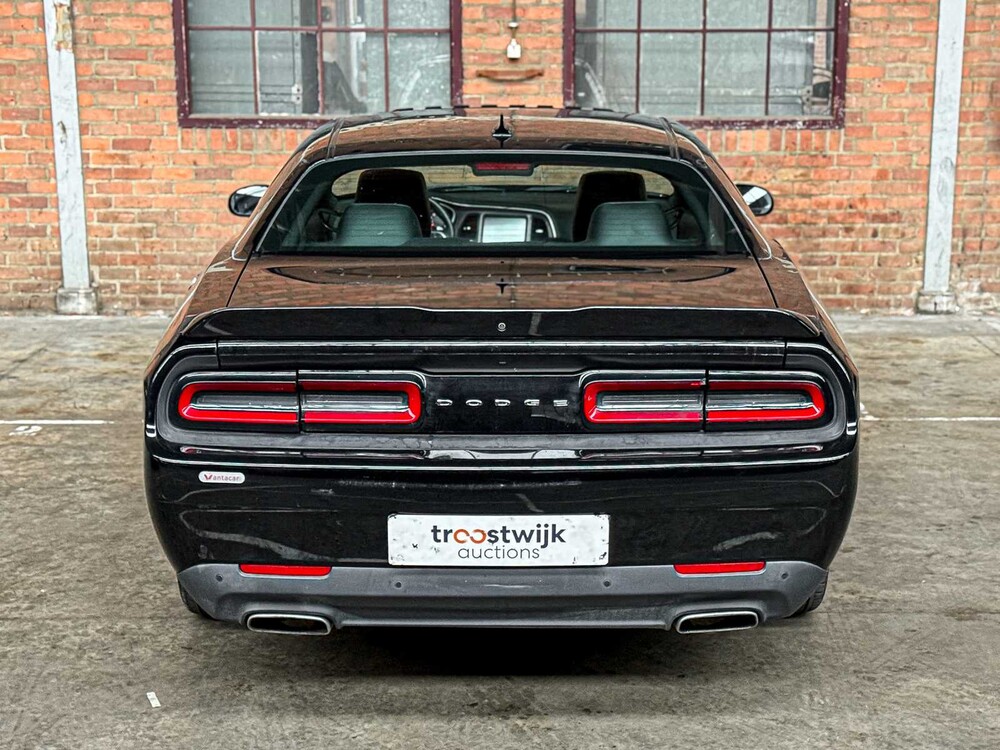 Dodge Challenger SXT PLUS 3.6 V6 305PS 2015