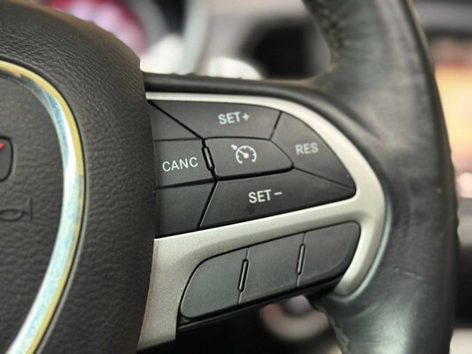 Dodge Challenger SXT PLUS 3.6 V6 305pk 2015