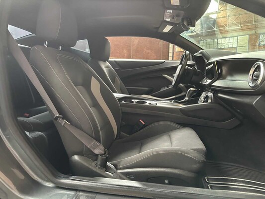 Chevrolet Camaro 1LT 2.0L 275pk 2017