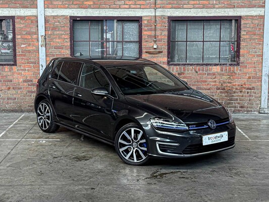 Volkswagen Golf GTE 1.4 TSI 150pk 2015, HH-798-L