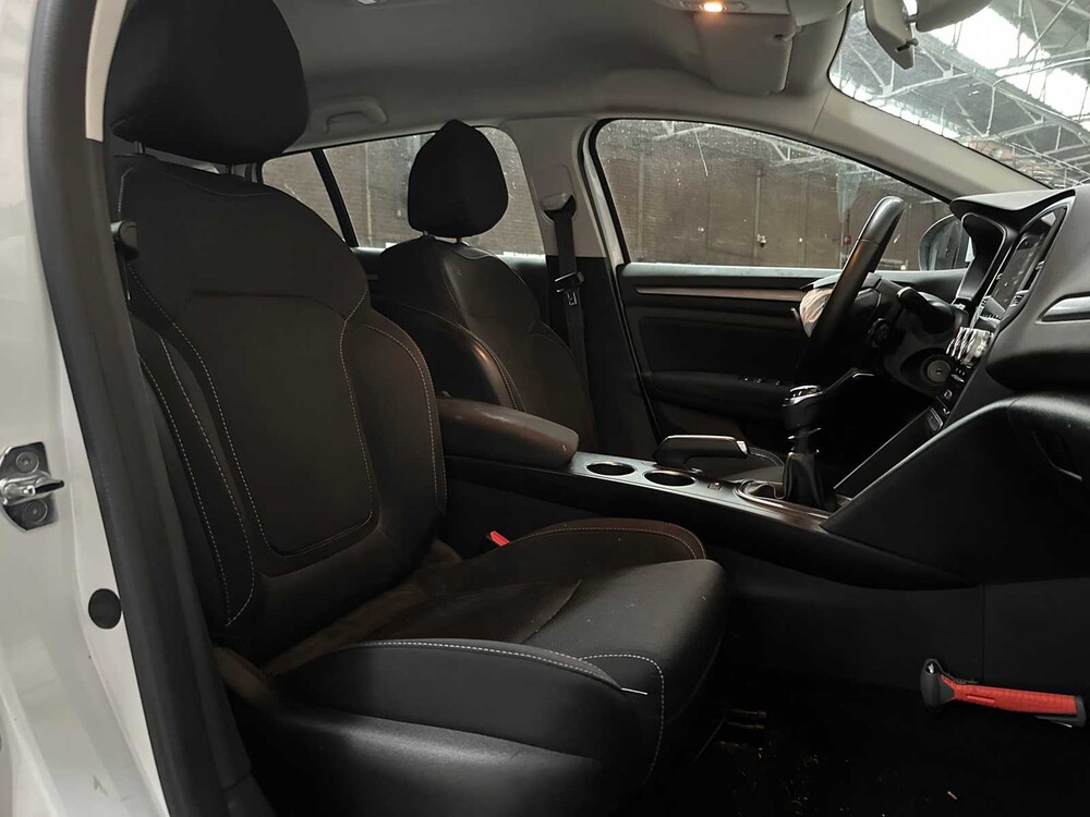 Renault Mégane Estate 1.0 TCe Zen 114pk 2022, R-036-XN