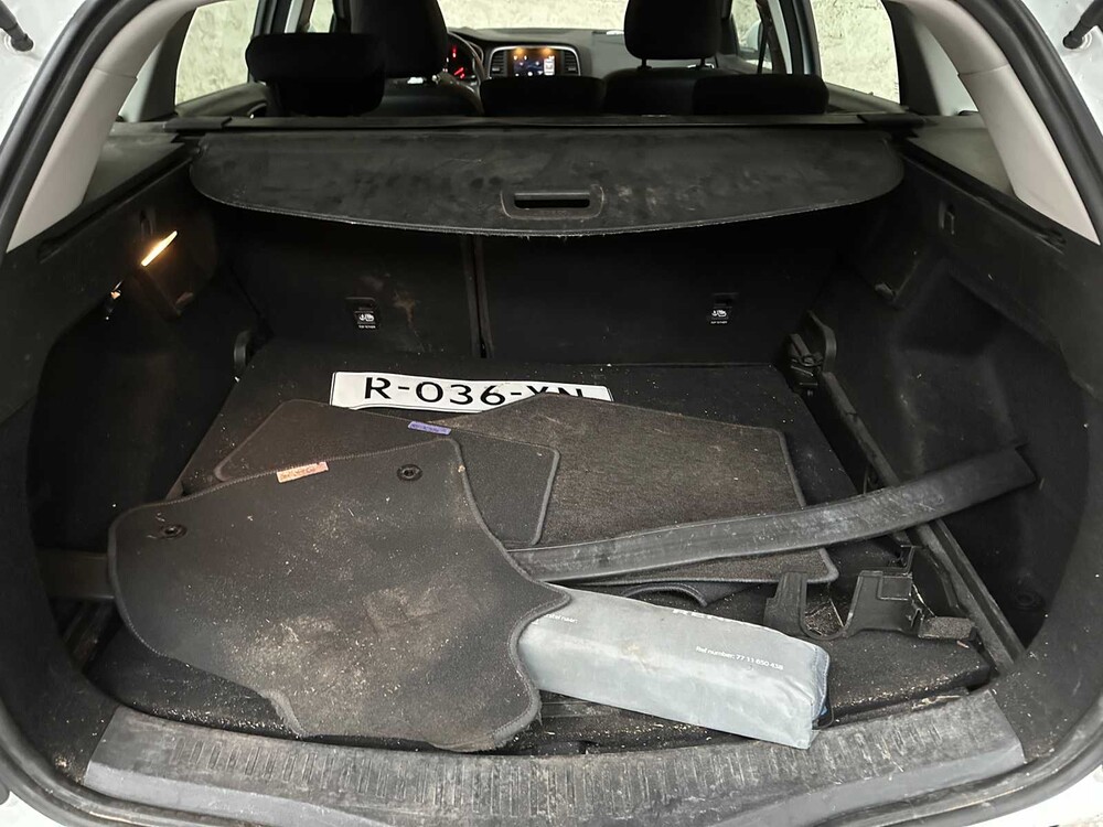 Renault Mégane Estate 1.0 TCe Zen 114pk 2022, R-036-XN