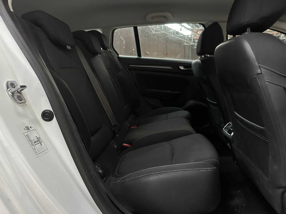 Renault Mégane Estate 1.0 TCe Zen 114pk 2022, R-036-XN