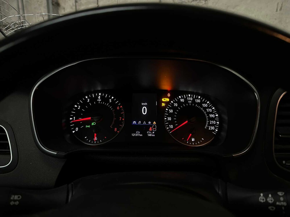 Renault Mégane Estate 1.0 TCe Zen 114pk 2022, R-036-XN