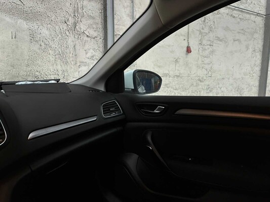 Renault Mégane Estate 1.0 TCe Zen 114pk 2022, R-036-XN