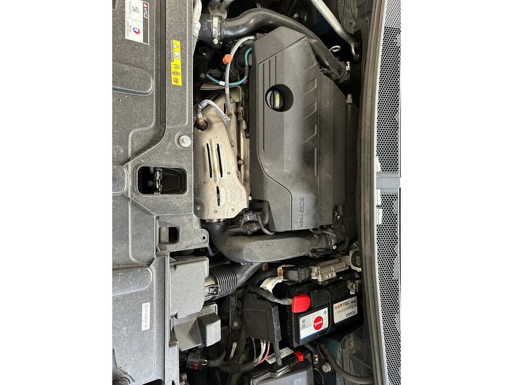 Peugeot 5008 1.6 PureT. BL. Prem. 181pk 2019, XH-072-L