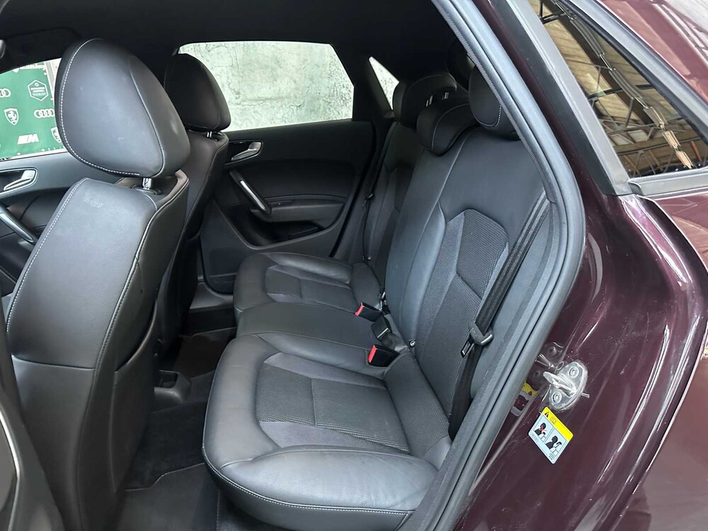 Audi A1 Sportback 1.4 TFSI S-line PDC 122pk 2013, 7-KFN-93