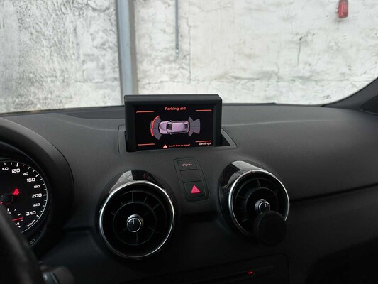 Audi A1 Sportback 1.4 TFSI S-line PDC 122pk 2013, 7-KFN-93