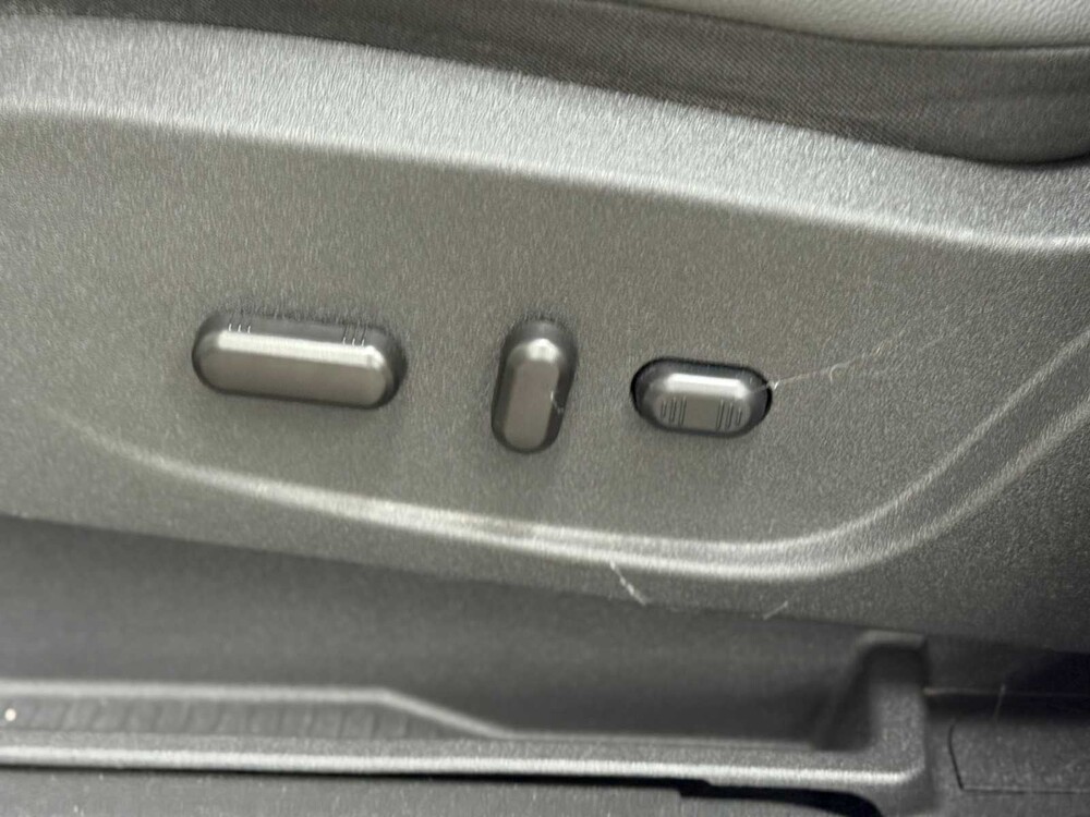 Ford Kuga 1.5 TDCi ST-Line 120pk 2018, SJ-597-N