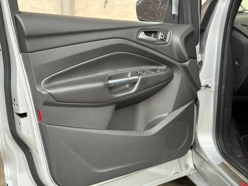 Ford Kuga 1.5 TDCi ST-Line 120pk 2018, SJ-597-N