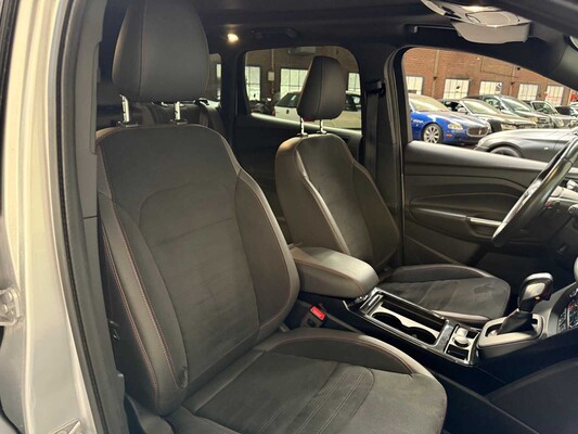 Ford Kuga 1.5 TDCi ST-Line 120pk 2018, SJ-597-N