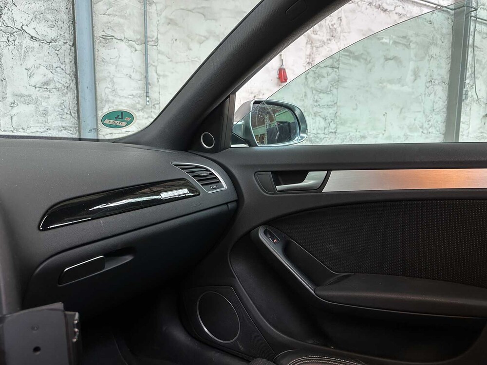 Audi A4 Limousine 2.0 TFSI quattro Pro Line S 211pk 2010 (Org-NL), 77-LXF-2