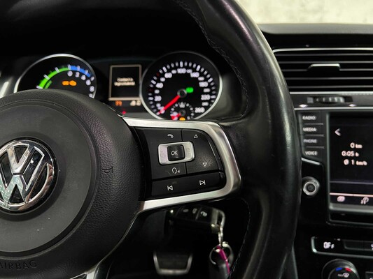 Volkswagen Golf GTE 1.4 TSI 150pk 2015, HB-972-G