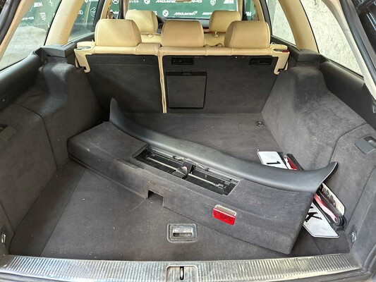 Audi A6 Avant 2.4 Quattro Exclusive 170pk 2002, 14-JP-NK