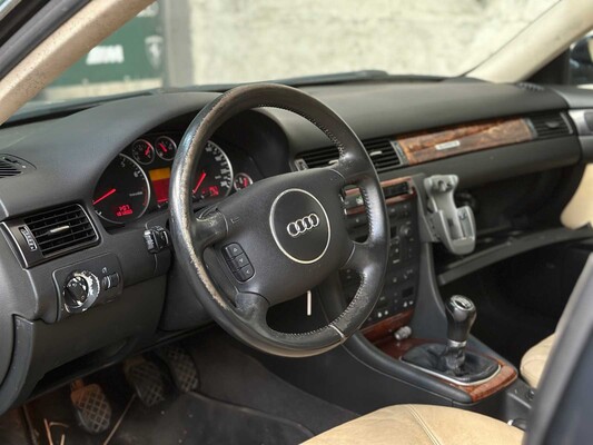 Audi A6 Avant 2.4 Quattro Exclusive 170pk 2002, 14-JP-NK