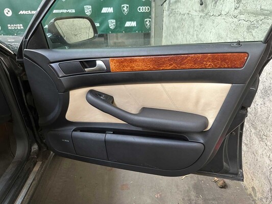 Audi A6 Avant 2.4 Quattro Exclusive 170pk 2002, 14-JP-NK