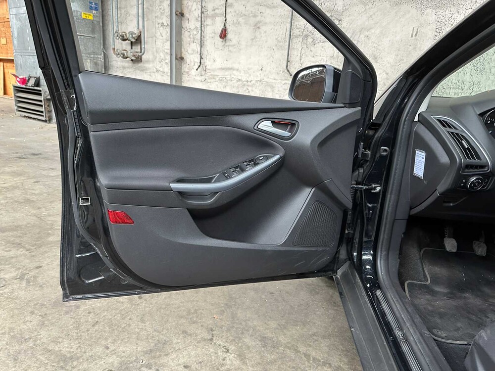 Ford Focus Wagon 1.0 EcoB. Edit. Plus 125pk 2014, 7-TLT-37