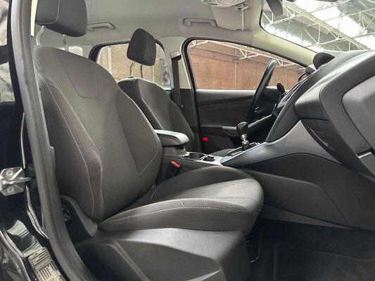 Ford Focus Wagon 1.0 EcoB. Edit. Plus 125pk 2014, 7-TLT-37