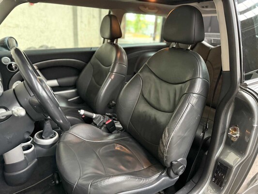 Mini Cooper S 1.6 163pk 2004, 22-XS-XK