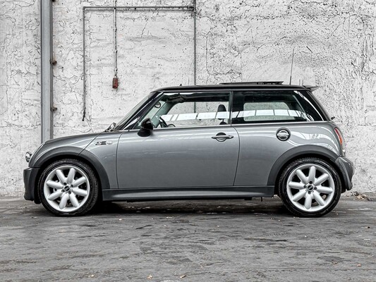 Mini Cooper S 1.6 163pk 2004, 22-XS-XK